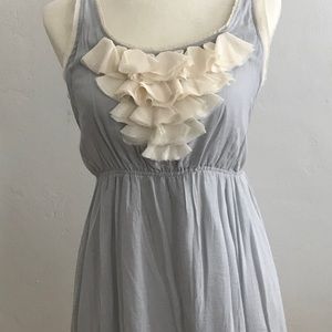 sleeveless ruffled dress